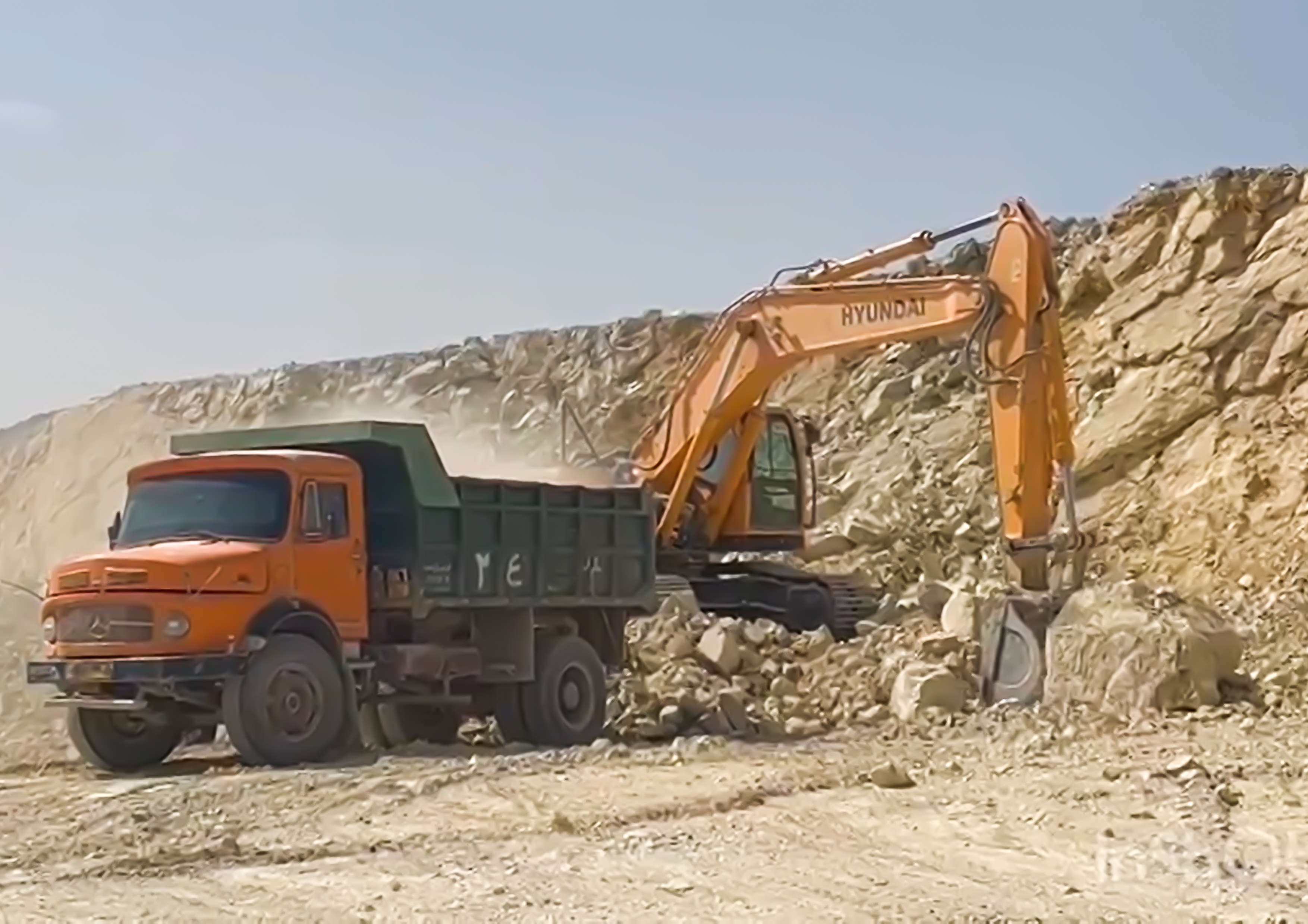 معدن کارخانه سیمان لامرد